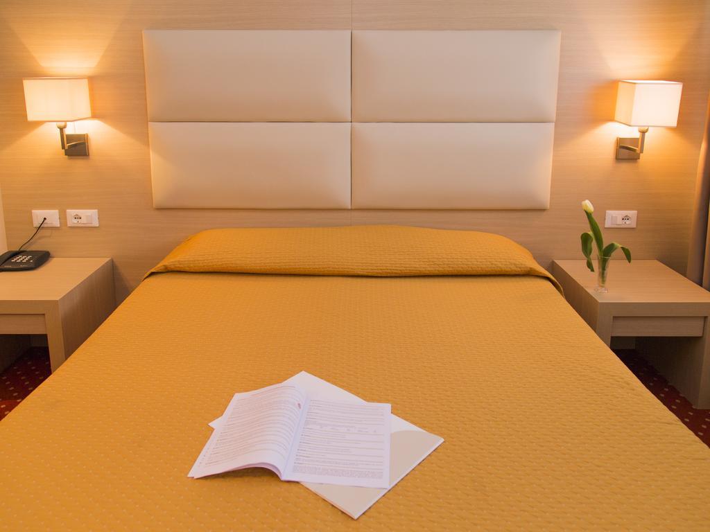 Hotel Regina Больцано Екстер'єр фото