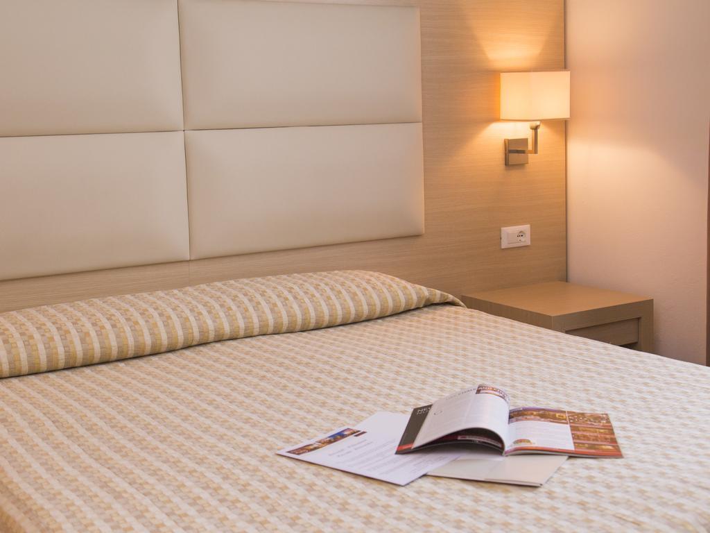 Hotel Regina Больцано Екстер'єр фото