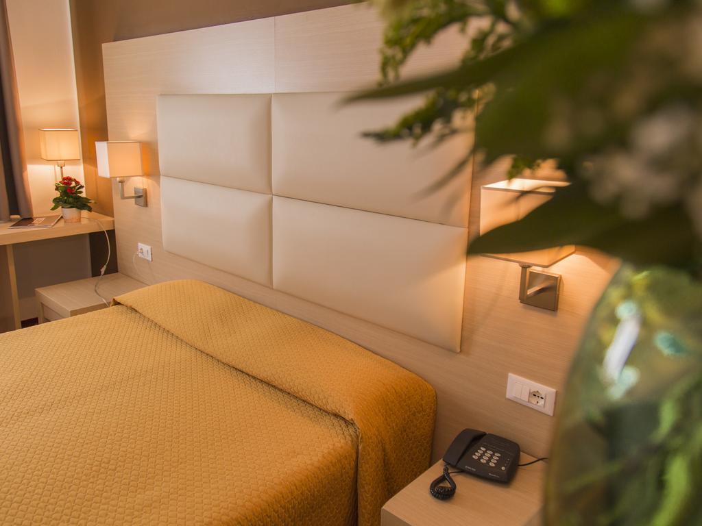 Hotel Regina Больцано Екстер'єр фото