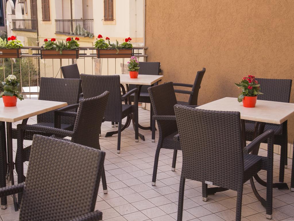 Hotel Regina Больцано Екстер'єр фото