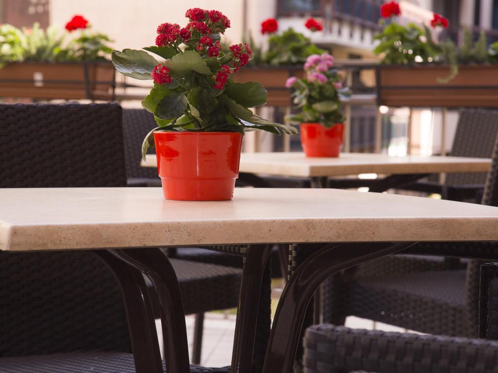 Hotel Regina Больцано Екстер'єр фото