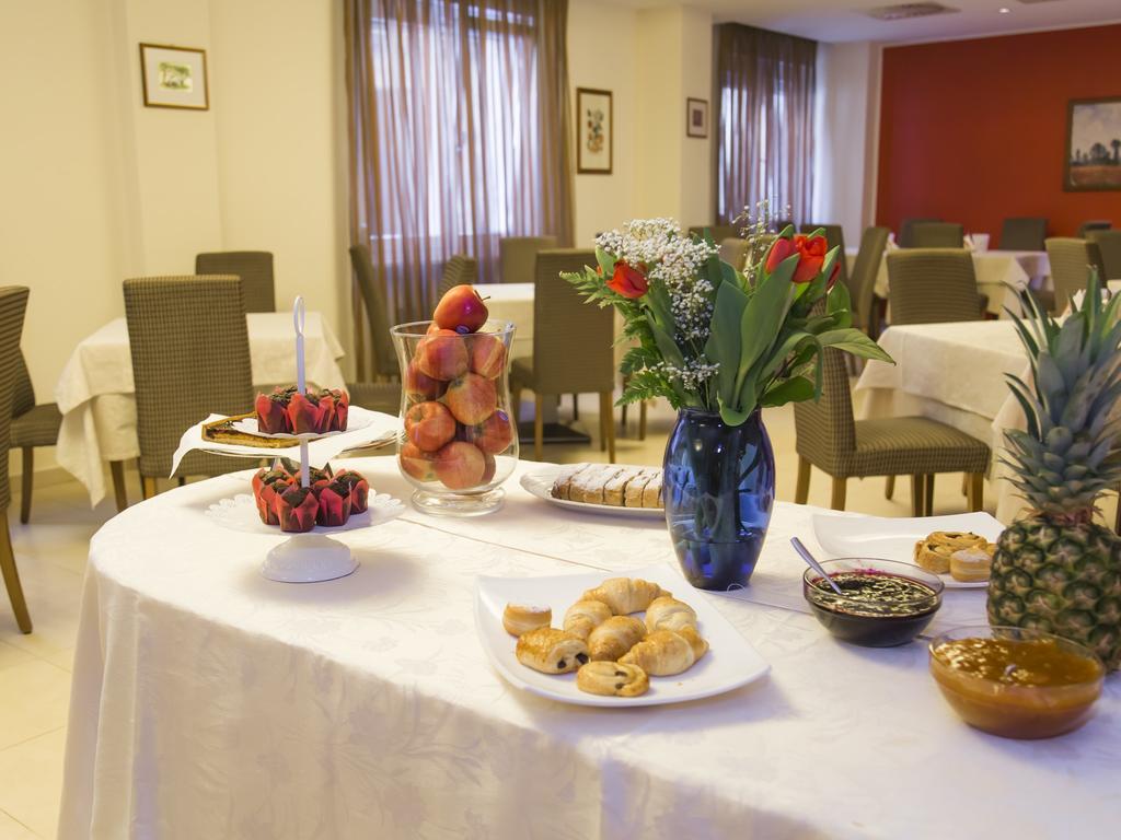 Hotel Regina Больцано Екстер'єр фото